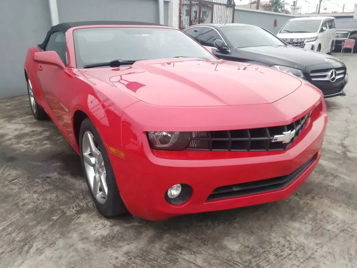 Chevrolet Camaro   - 2011