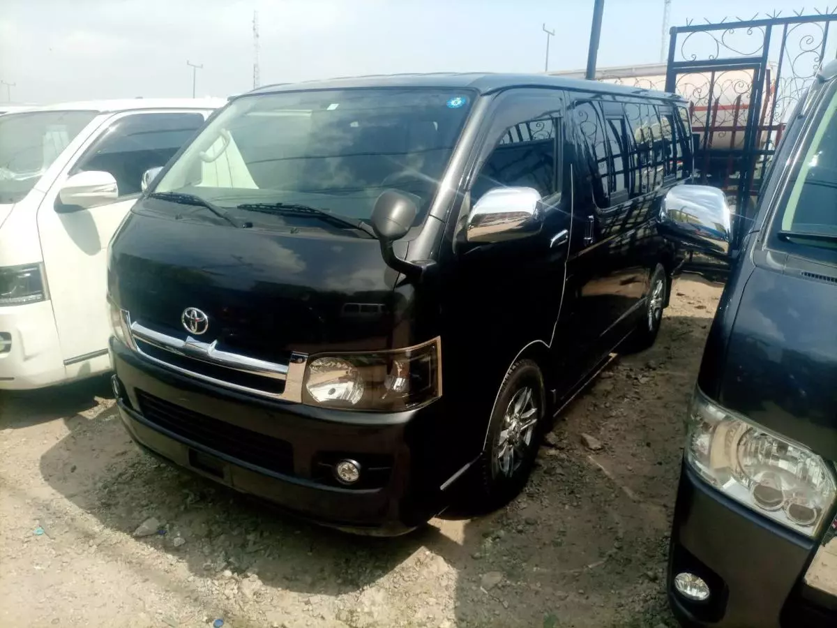 Toyota Hiace   - 2007