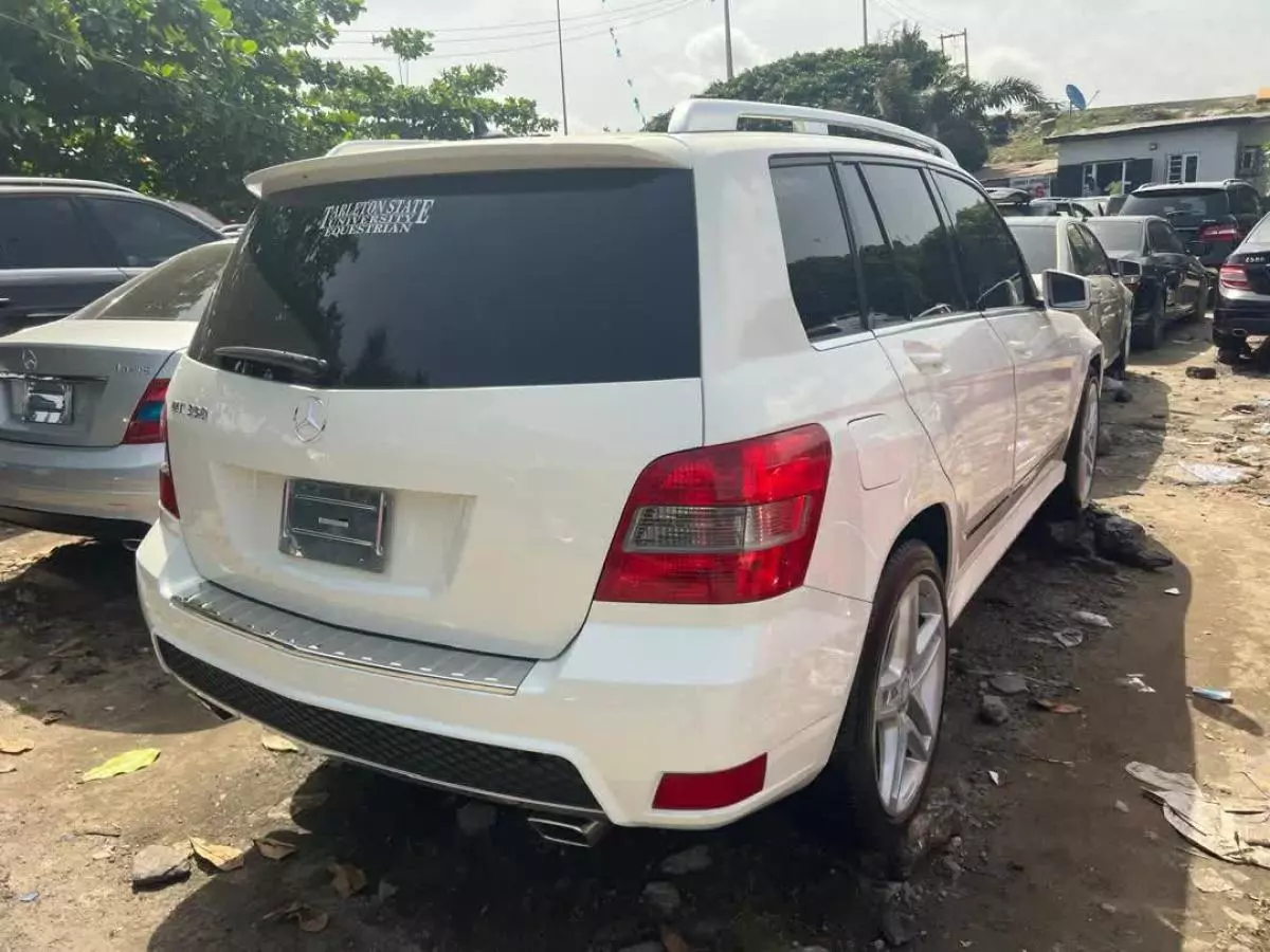 Mercedes-Benz GLK 350   - 2011