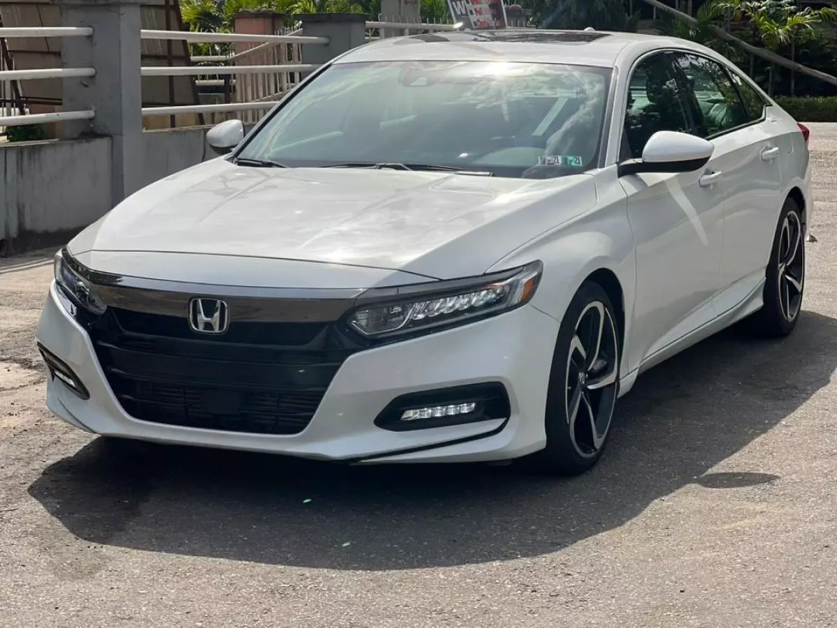 Honda Accord   - 2018