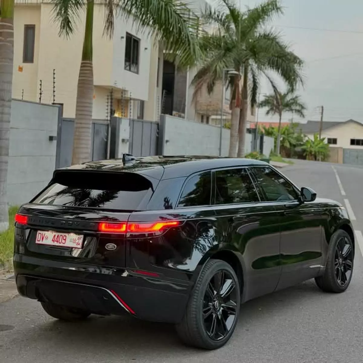 Land Rover Range Rover Velar   - 2019