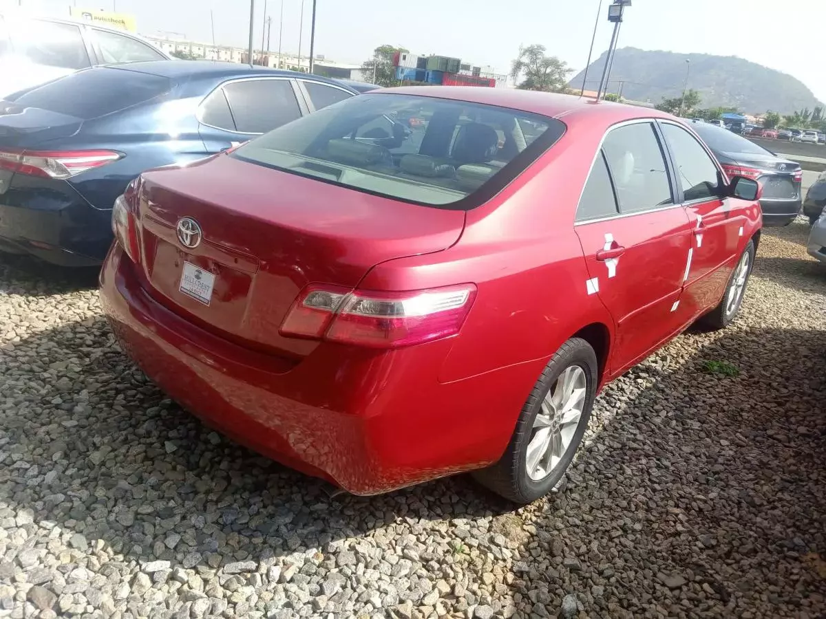 Toyota Camry   - 2007