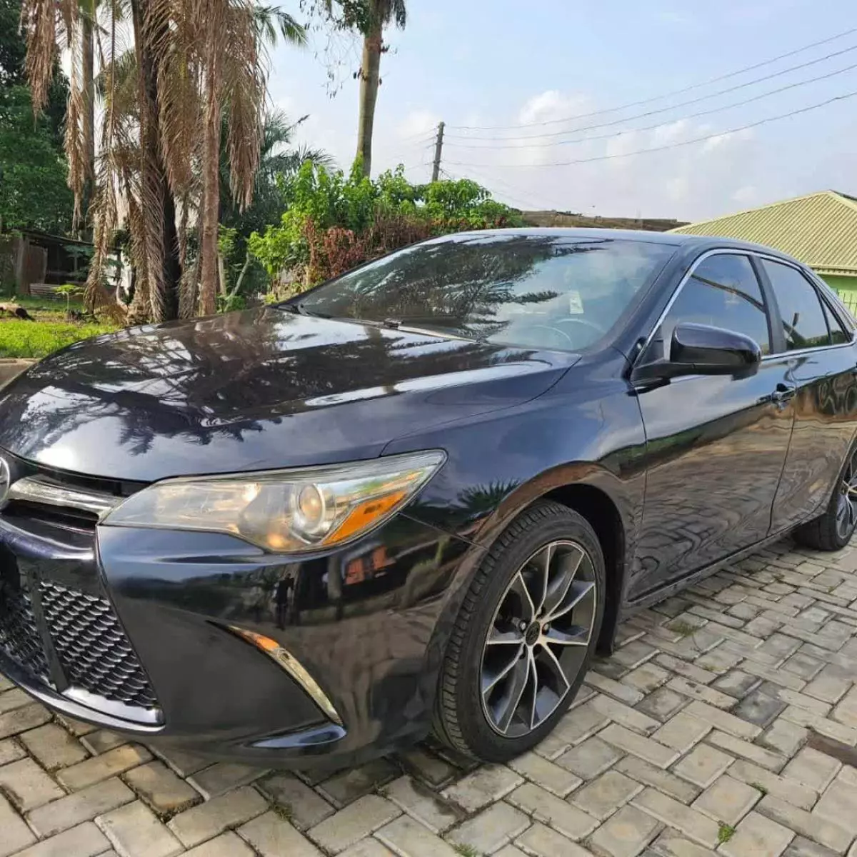 Toyota Camry   - 2014