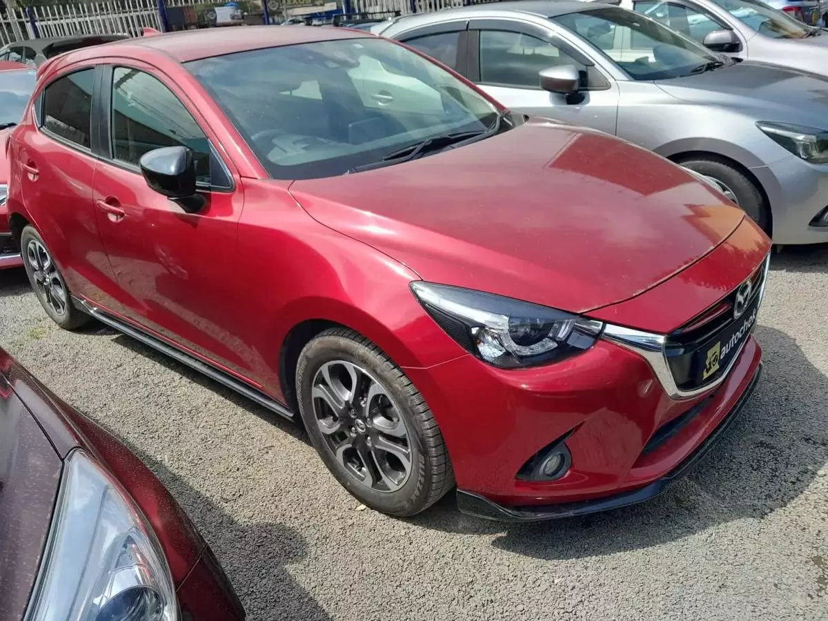 Mazda Demio  - 2016