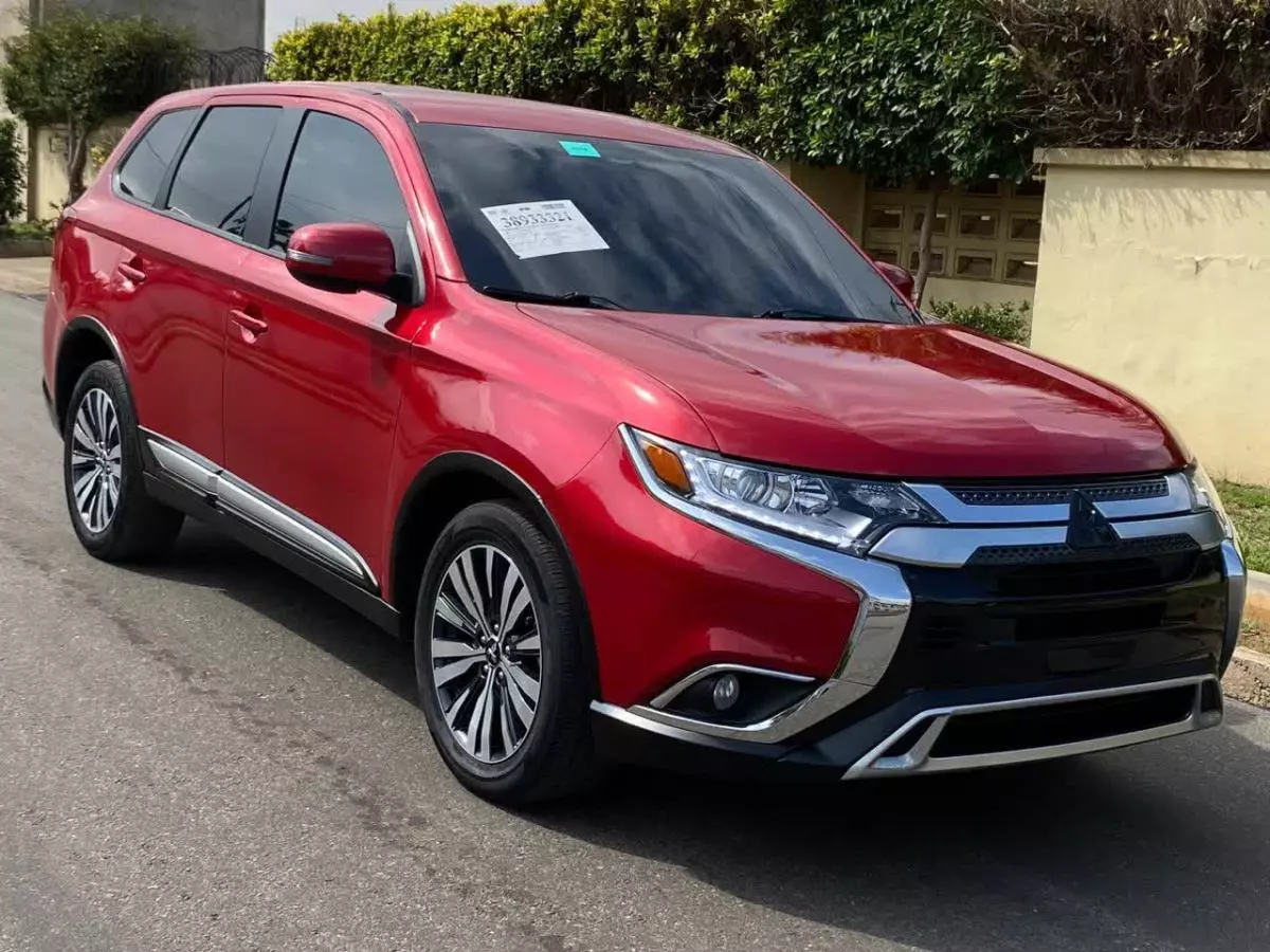 Mitsubishi OUTLANDER   - 2019