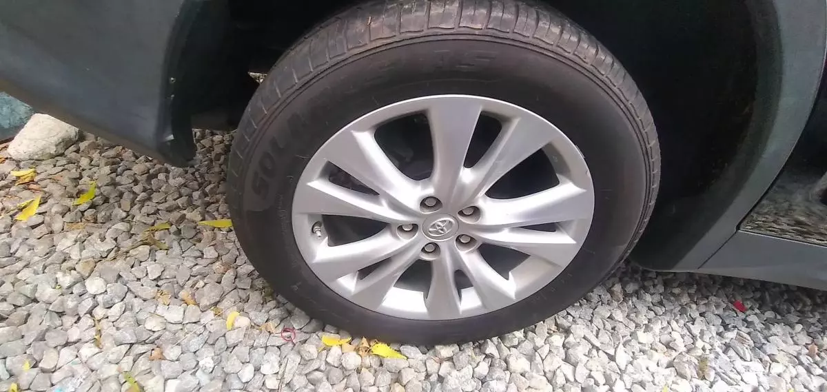 Toyota RAV 4 - 2013
