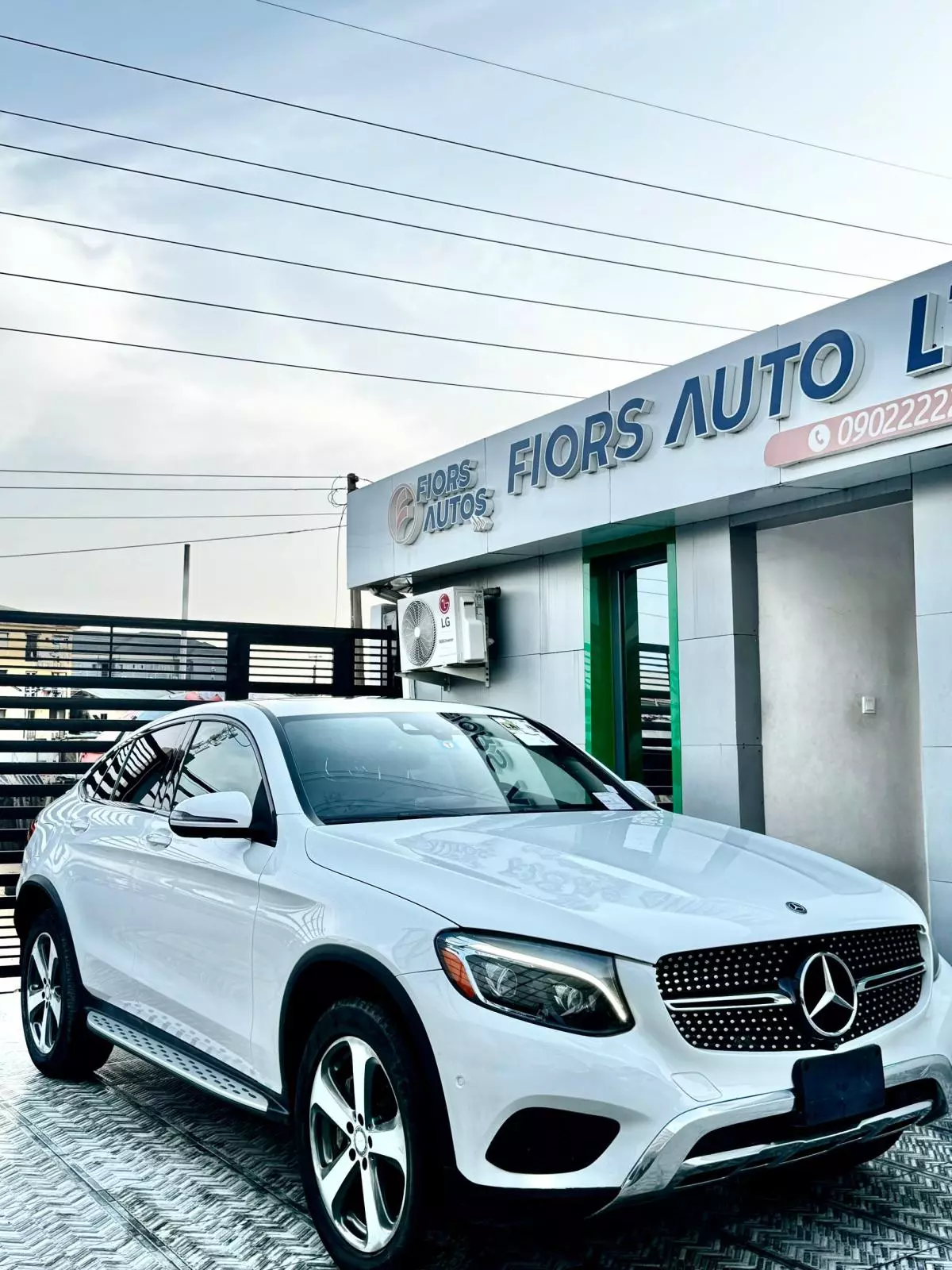 Mercedes-Benz GLC 300   - 2018