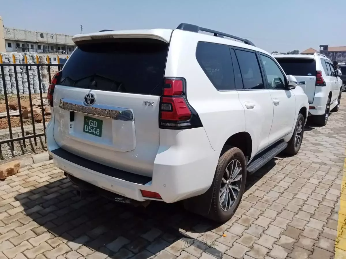 Toyota Landcruiser Prado   - 2018