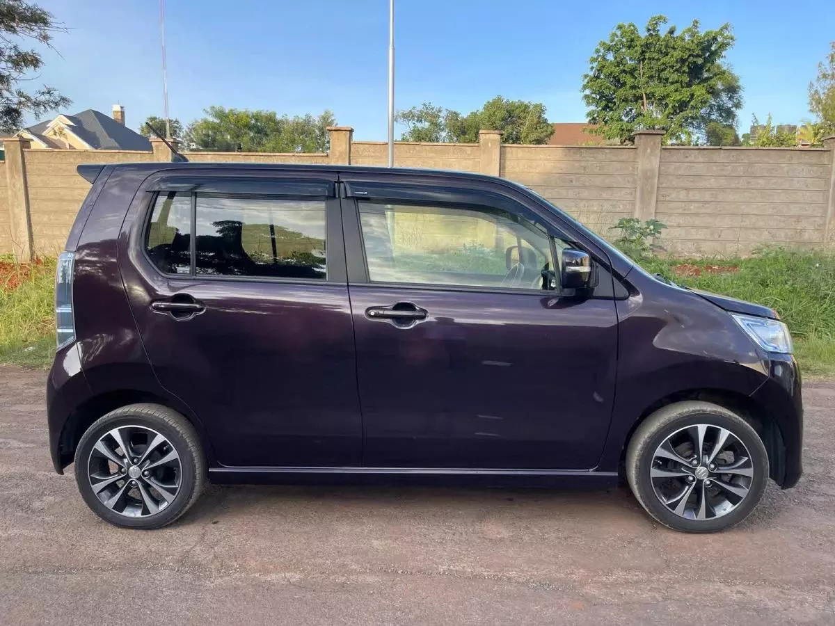 SUZUKI Wagon R - 2016