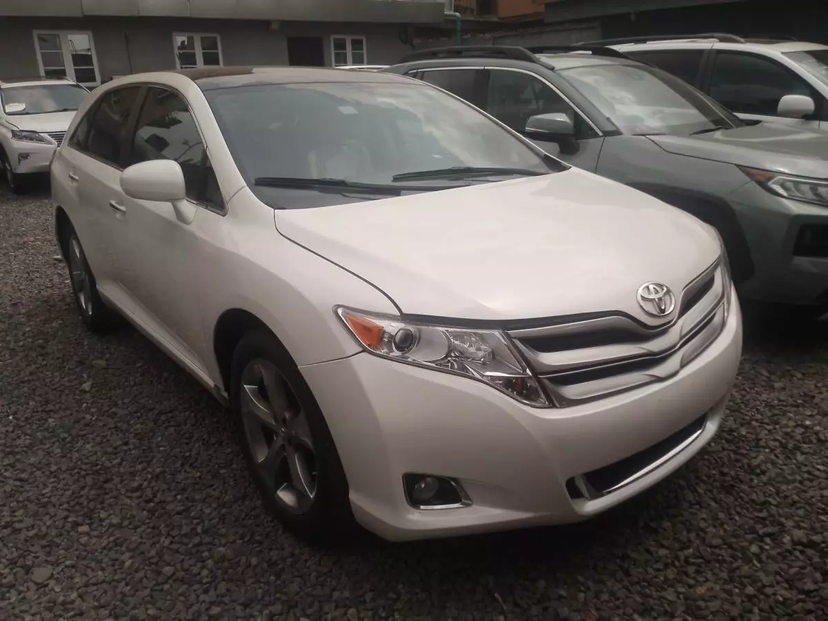 Toyota Venza   - 2010