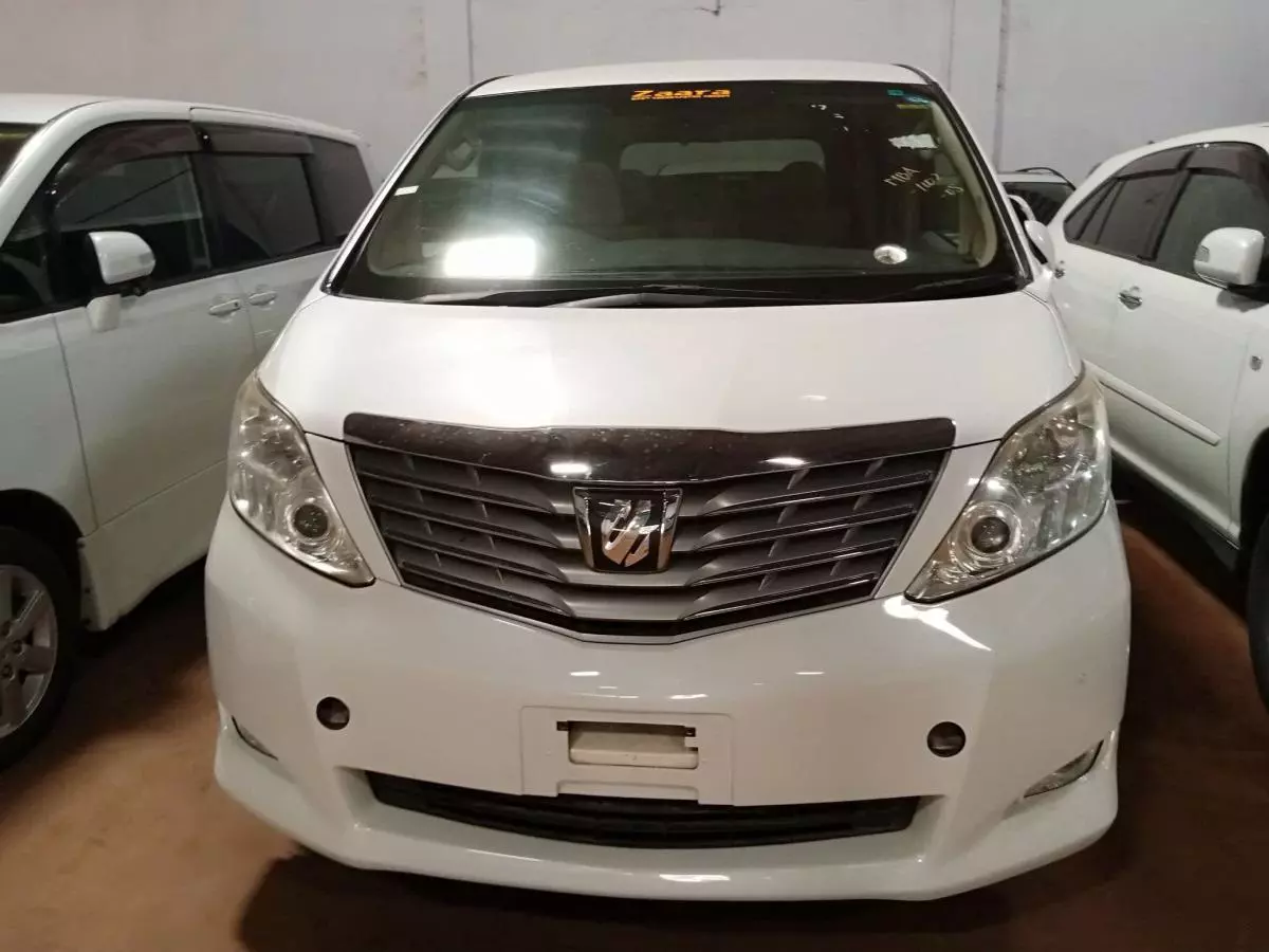 Toyota Alphard   - 2009