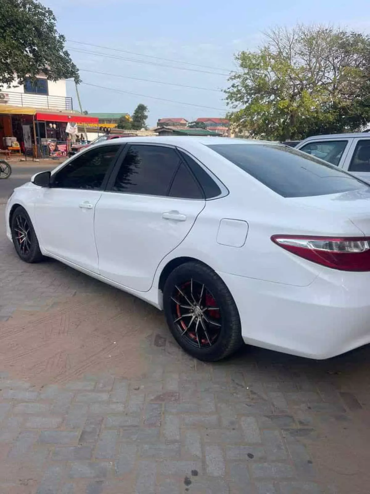 Toyota Camry   - 2015