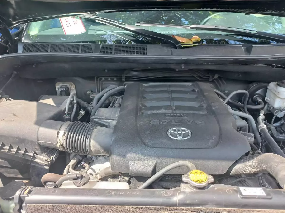 Toyota Tundra - 2017