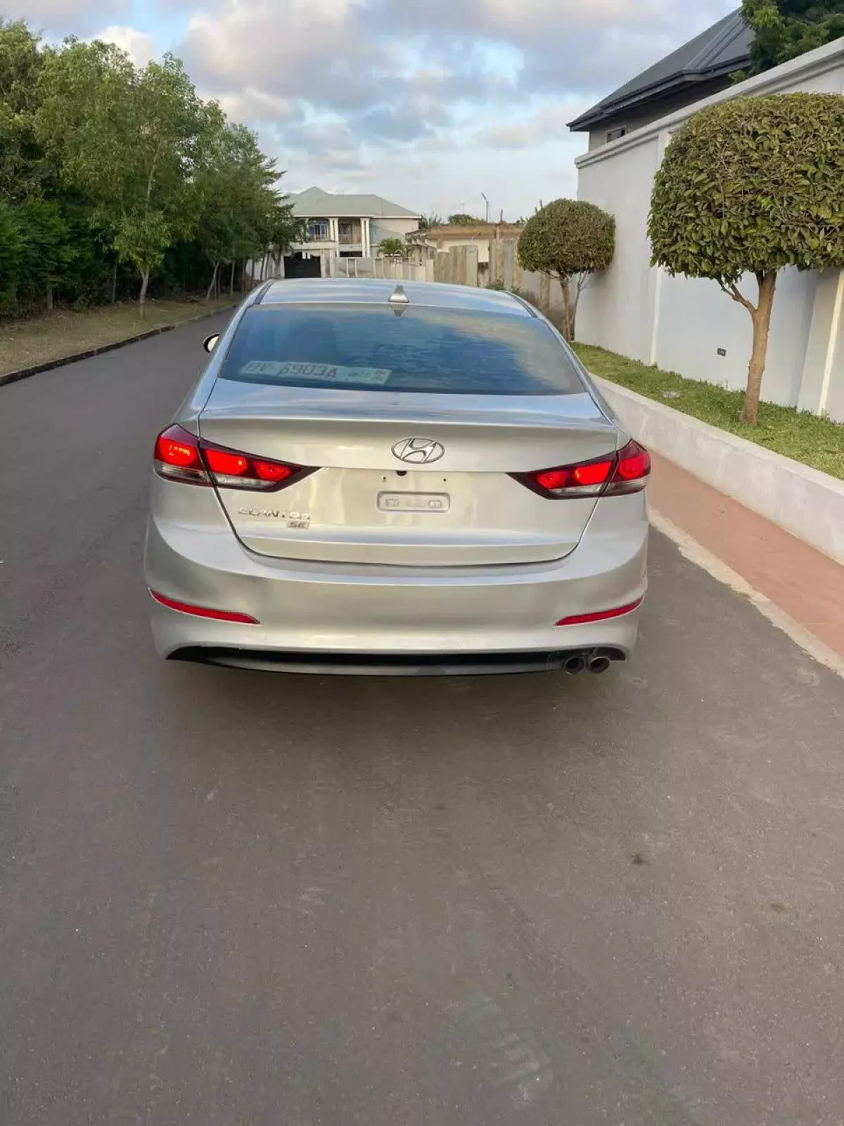 Hyundai Elantra   - 2018