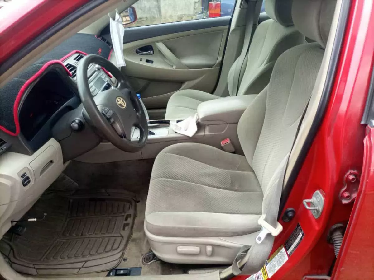 Toyota Camry - 201
