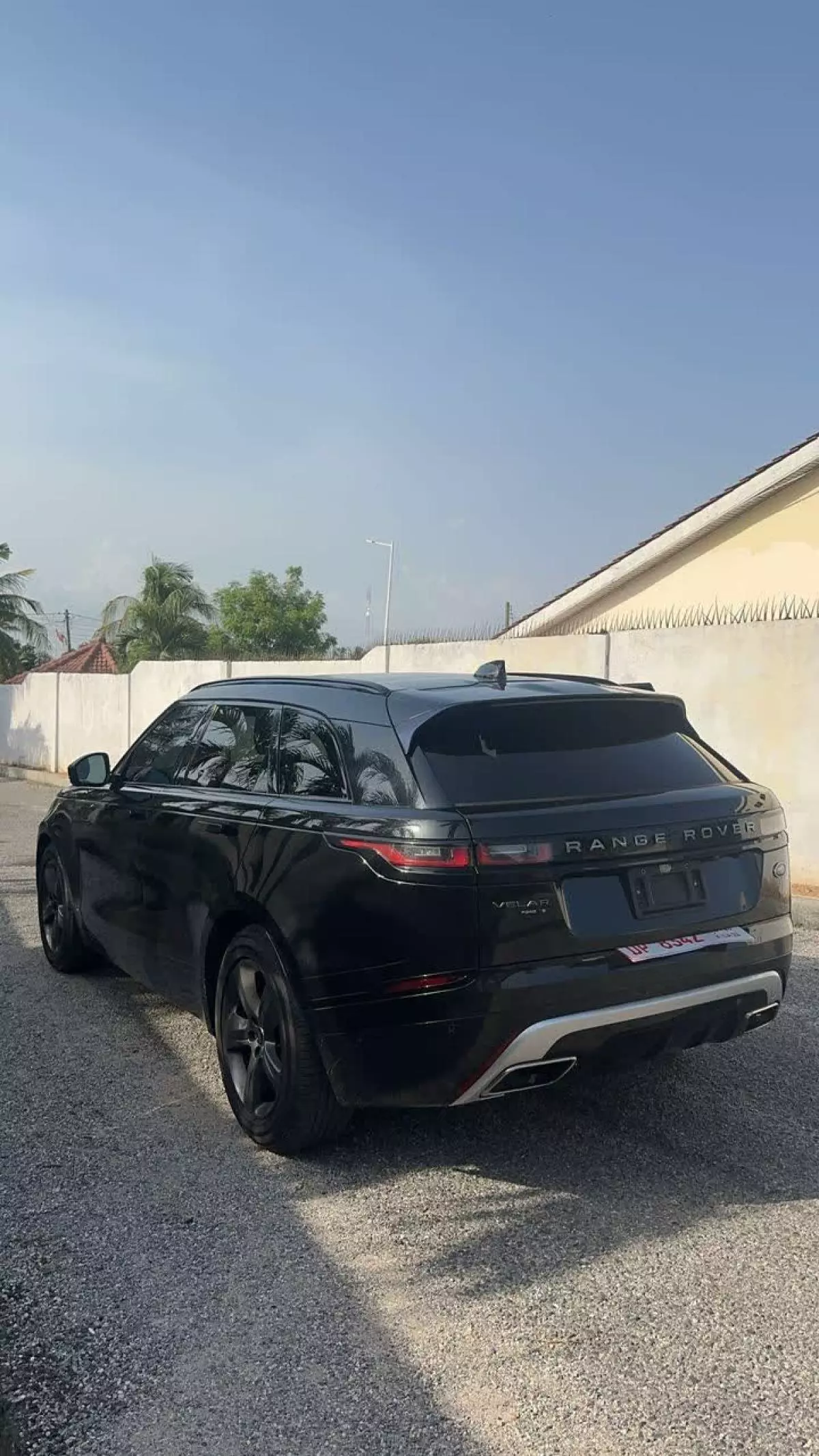 Land Rover Range Rover Velar   - 2021