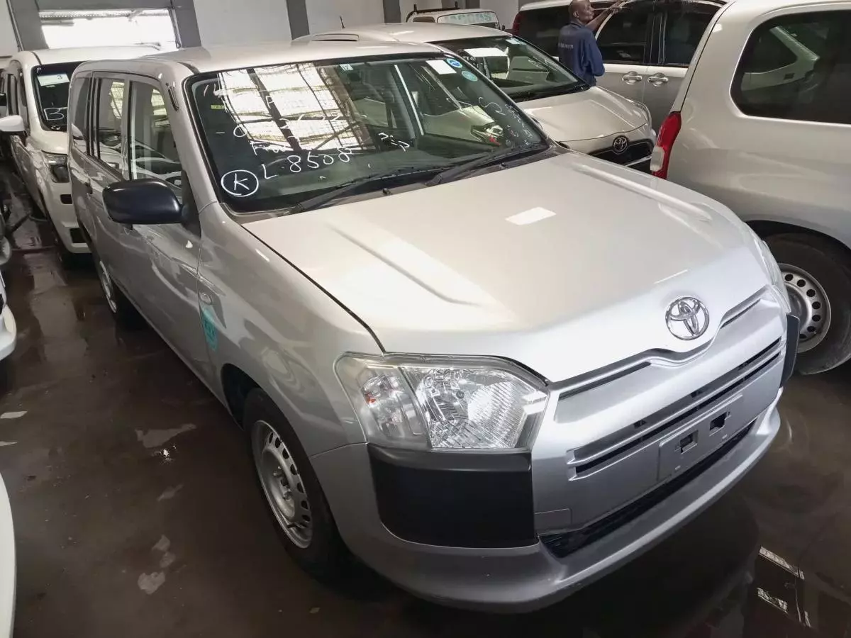 Toyota Probox  - 2015