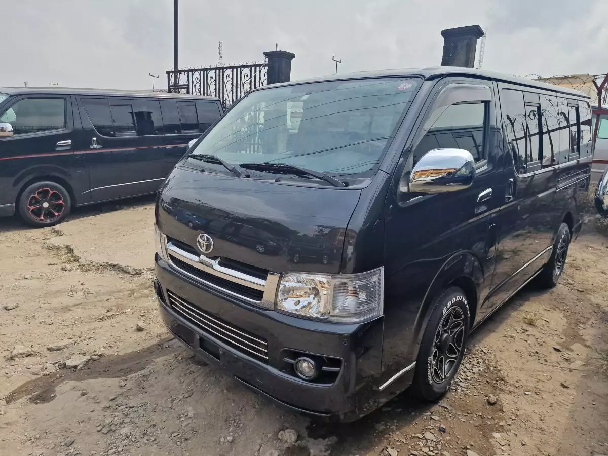 Toyota Hiace   - 2007