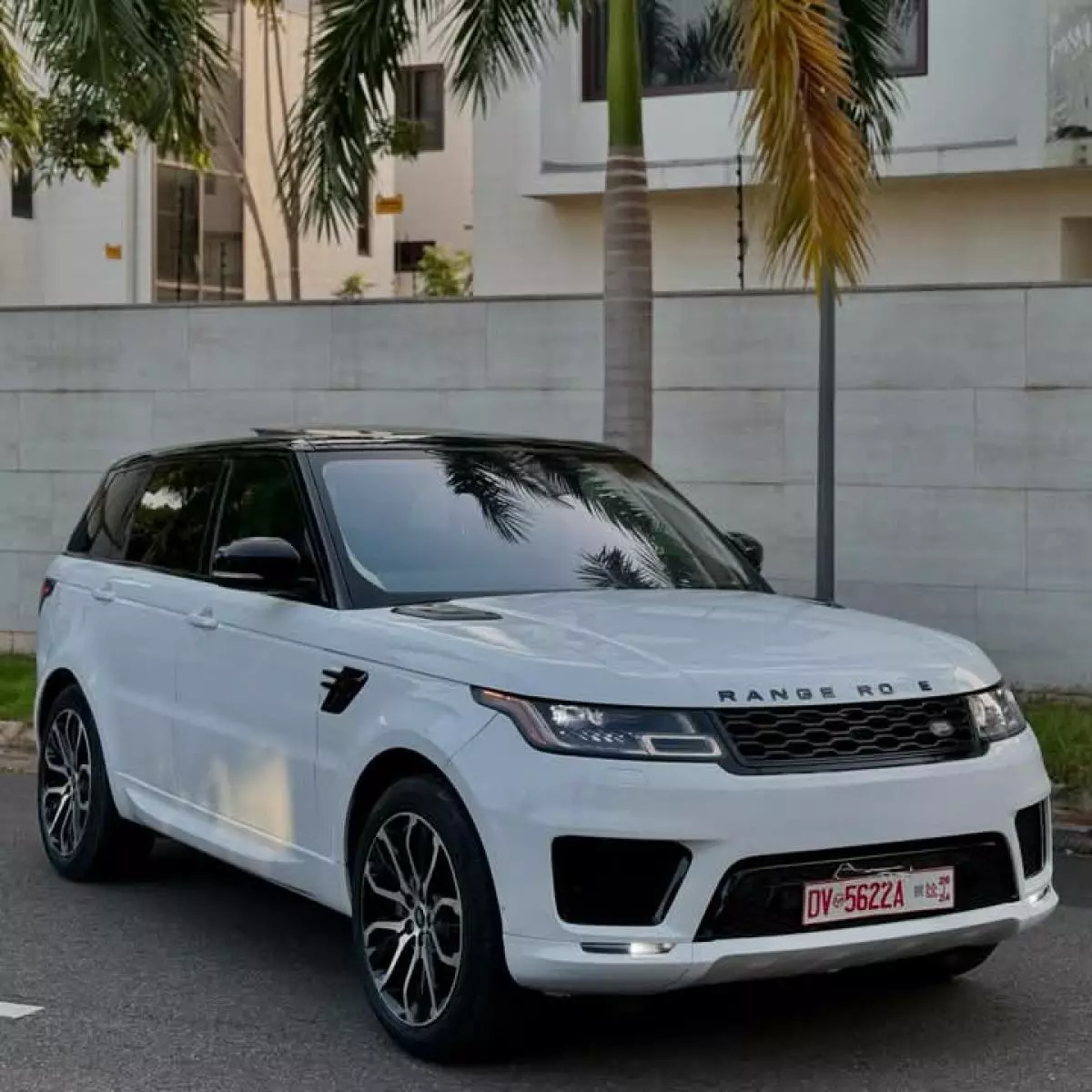 Land Rover Range Rover Sport   - 2019