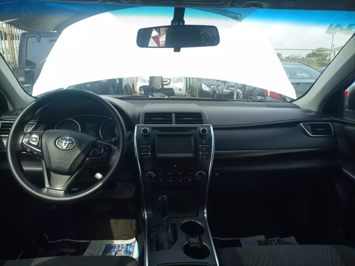 Toyota Camry - 2016