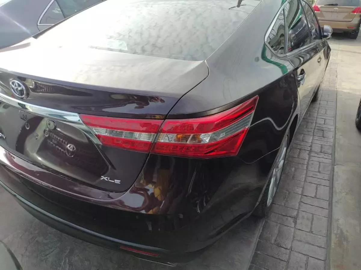 Toyota Avalon - 2013