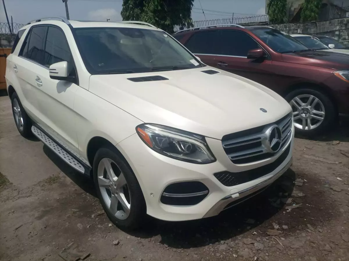 Mercedes-Benz GLE 350   - 2016