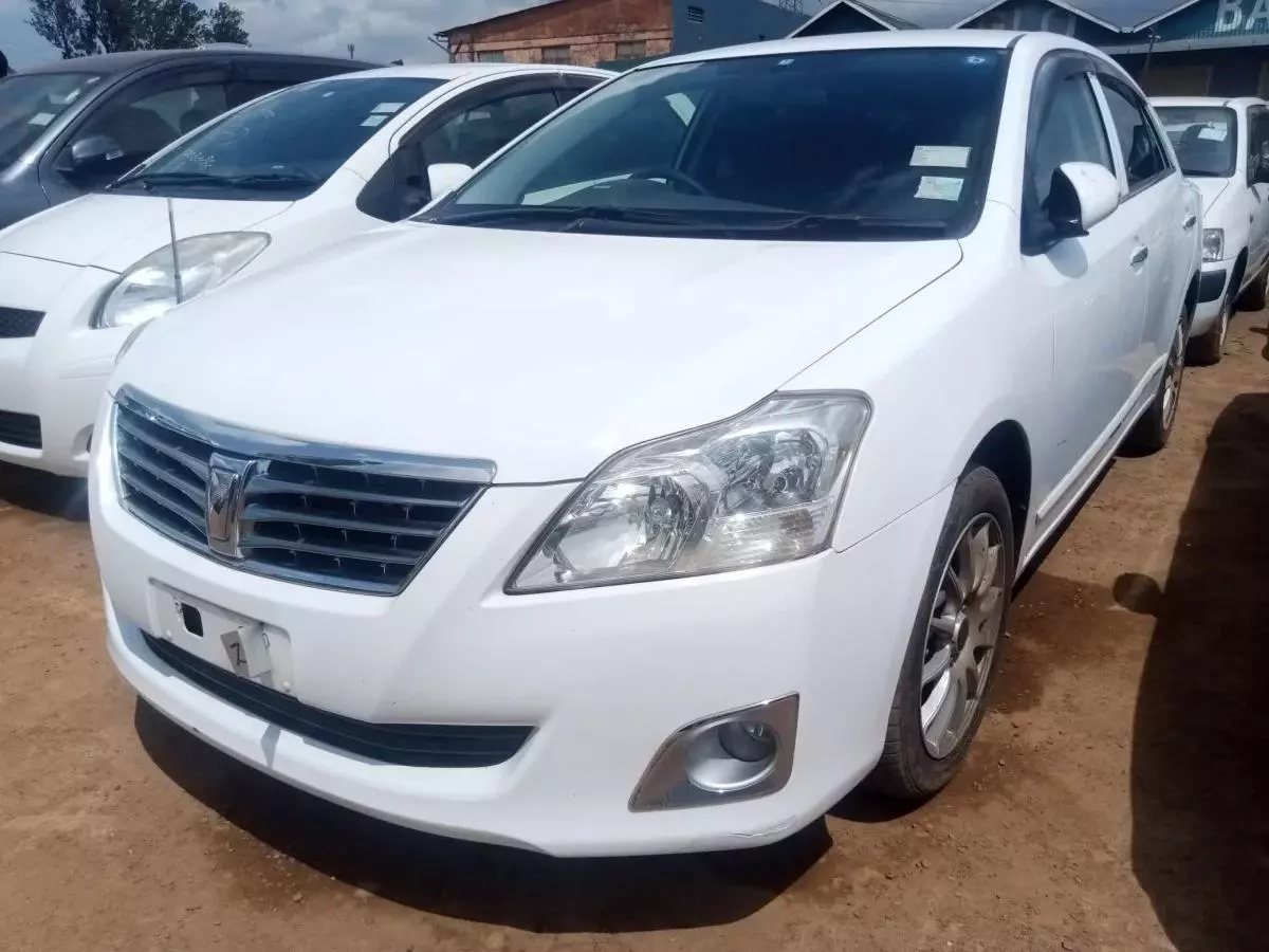 Toyota Premio    - 2010