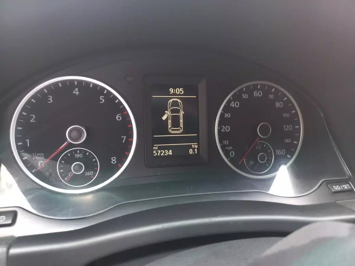 Volkswagen Tiguan - 2013