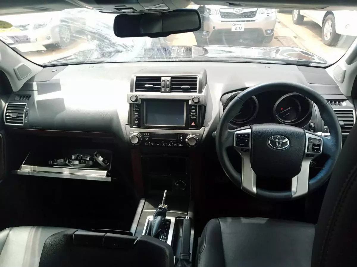 Toyota Landcruiser Prado   - 2014