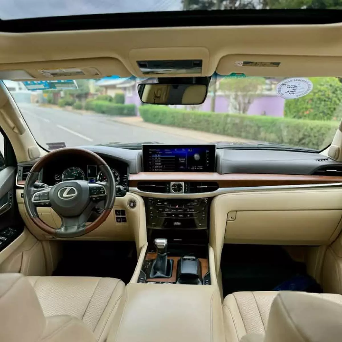 Lexus LX 570   - 2019