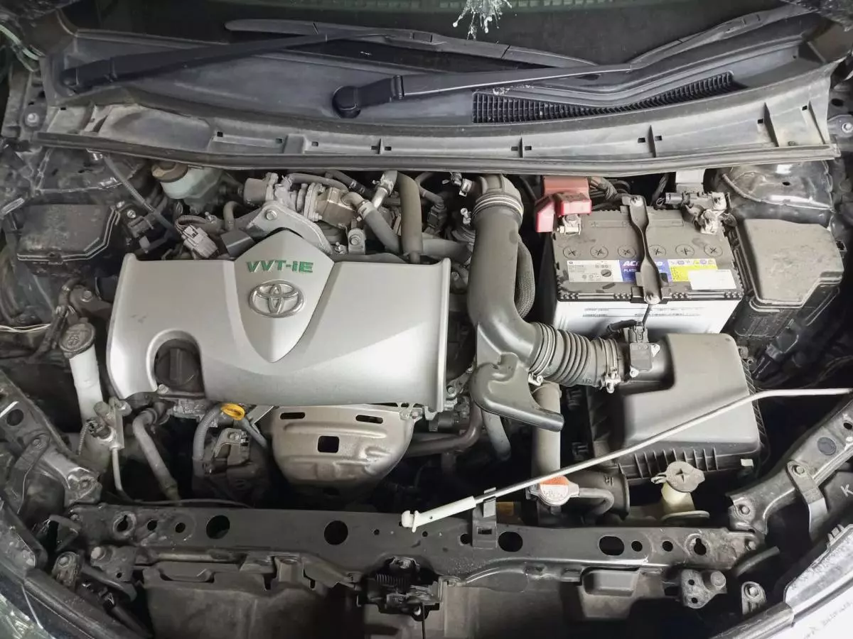 Toyota Axio  - 2015