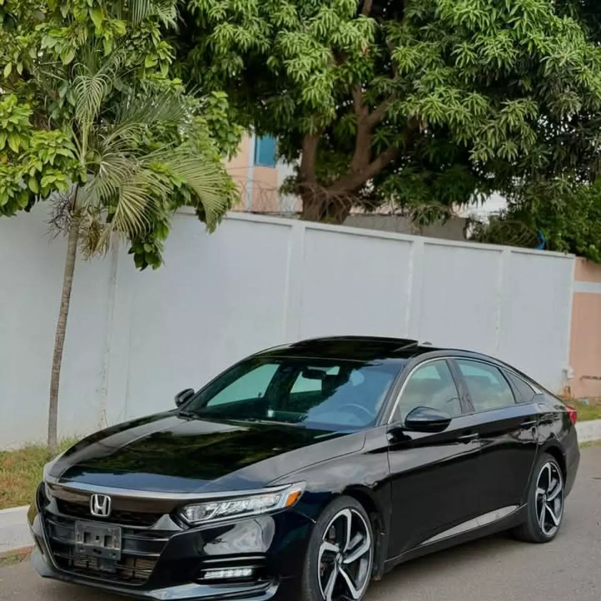 Honda Accord   - 2019