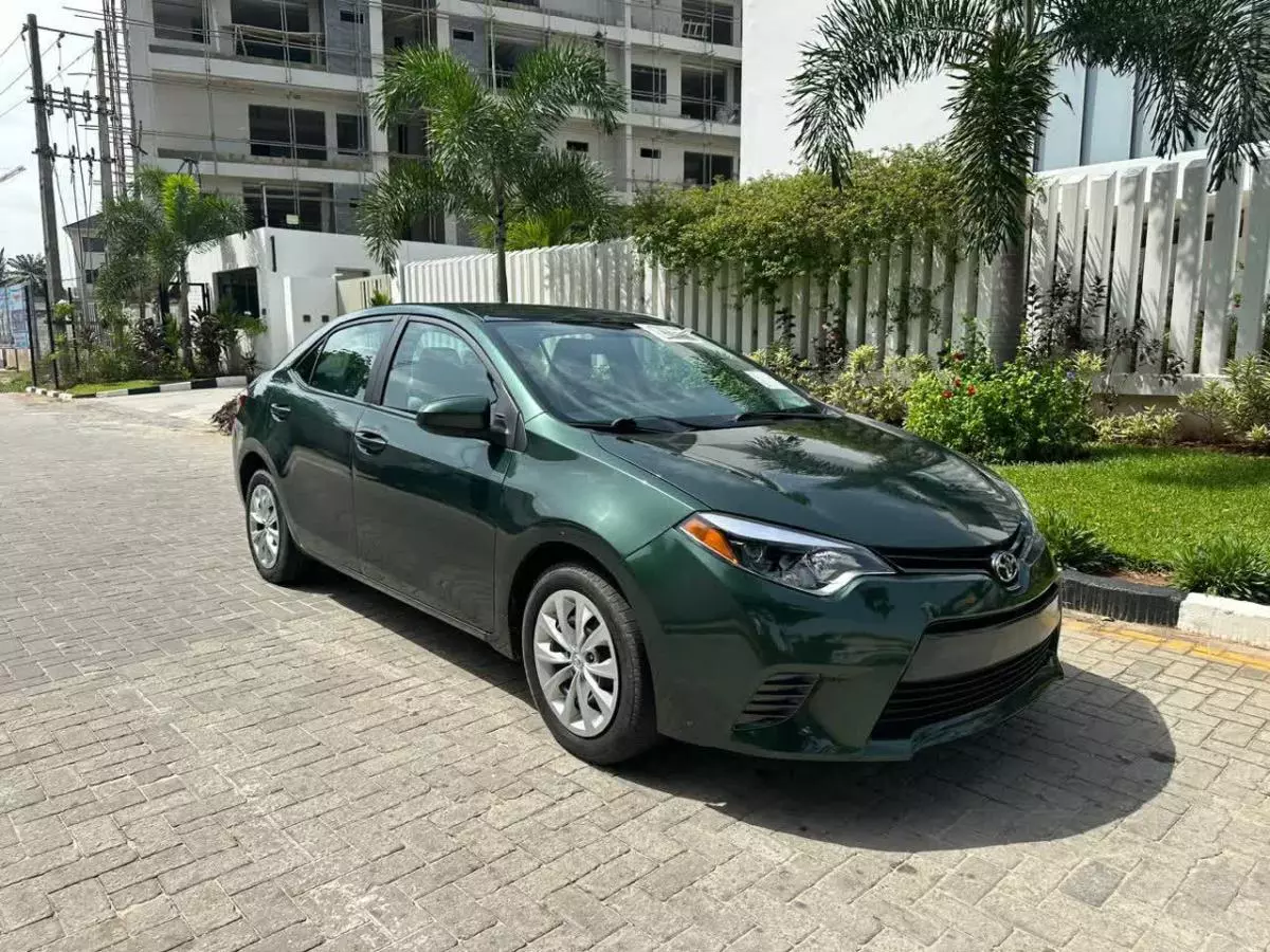 Toyota Corolla   - 2015