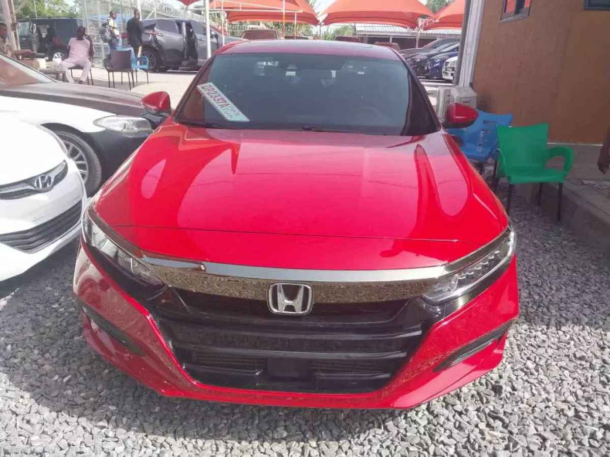Honda Accord   - 2018