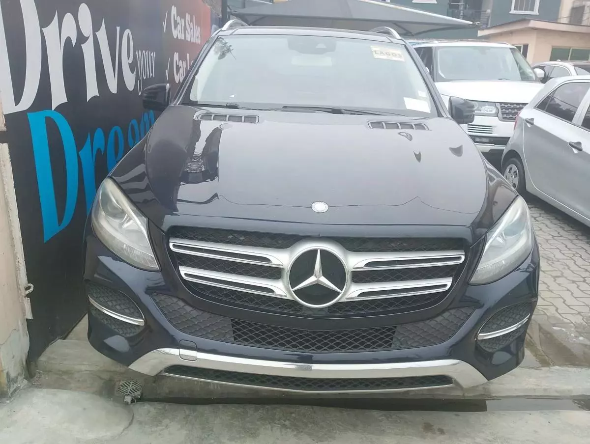 Mercedes-Benz GLE 350   - 2016