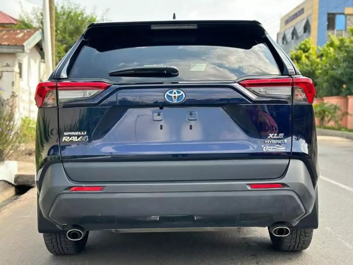 Toyota RAV 4   - 2020