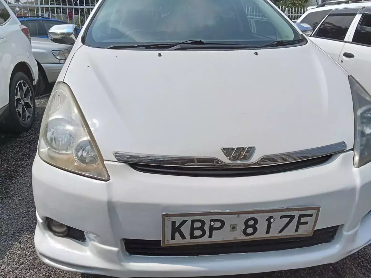 Toyota Wish   - 2004