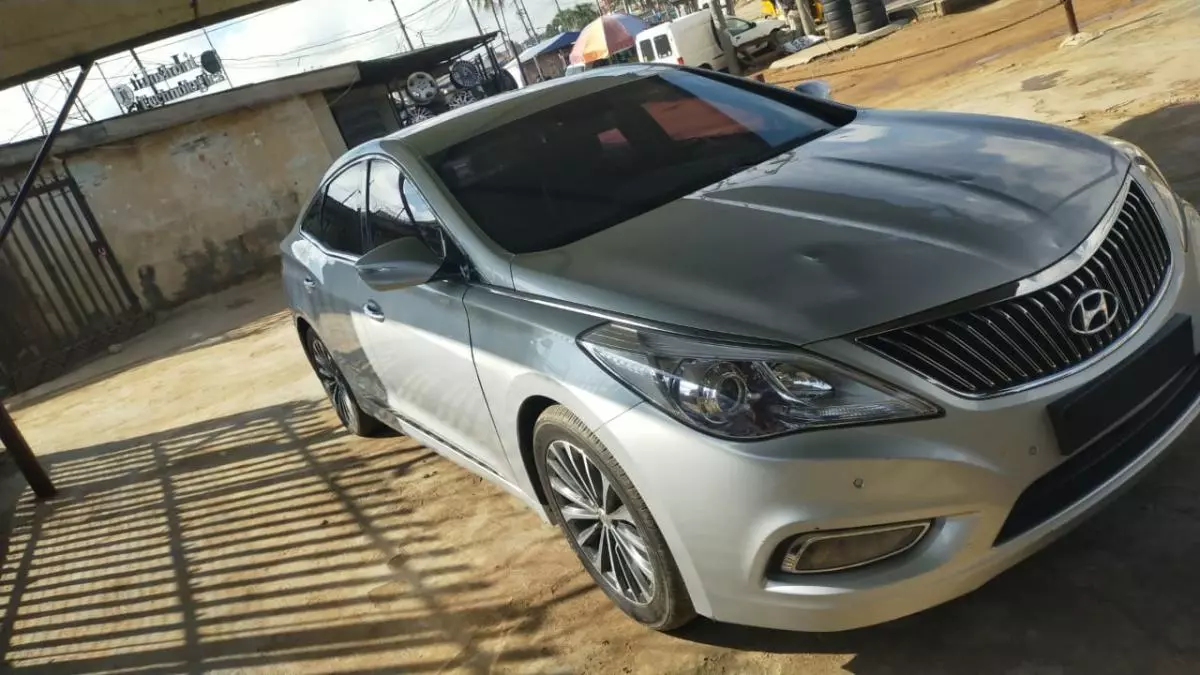 Hyundai Grandeur   - 2013