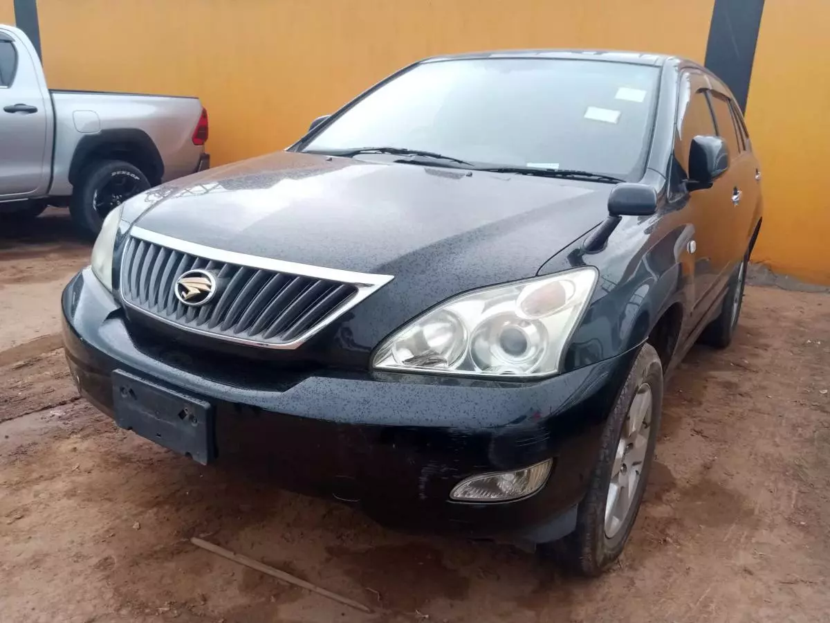 Toyota Harrier   - 2009