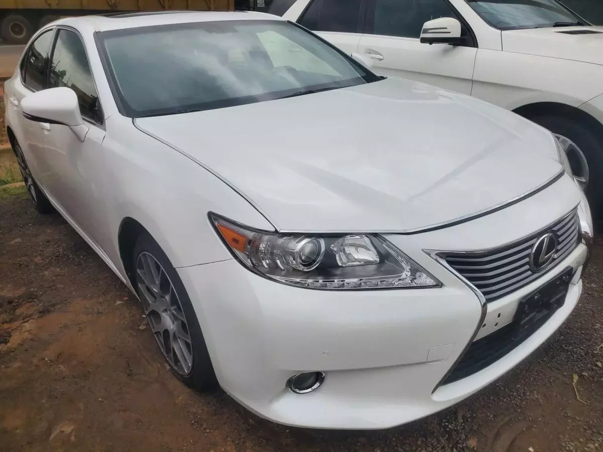 Lexus ES 350   - 2013