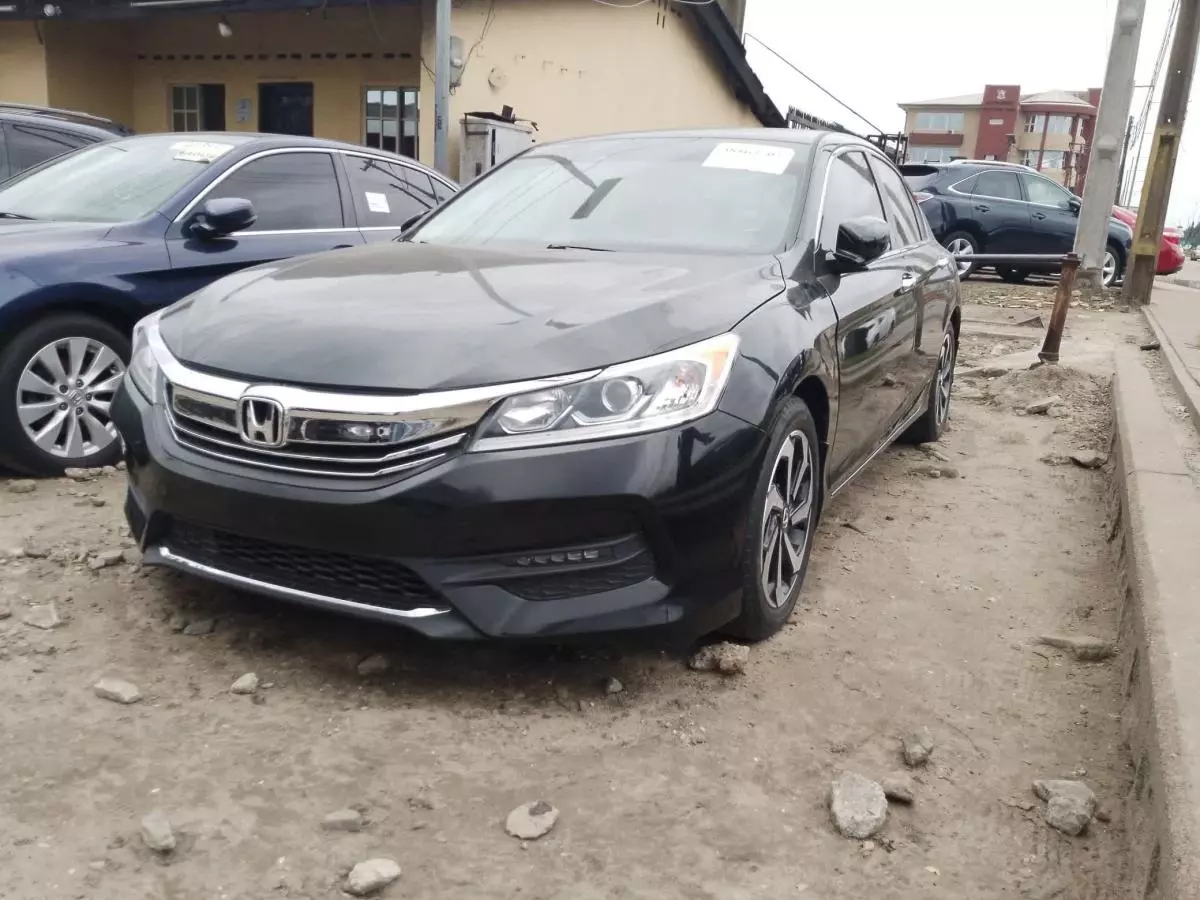 Honda Accord   - 2016