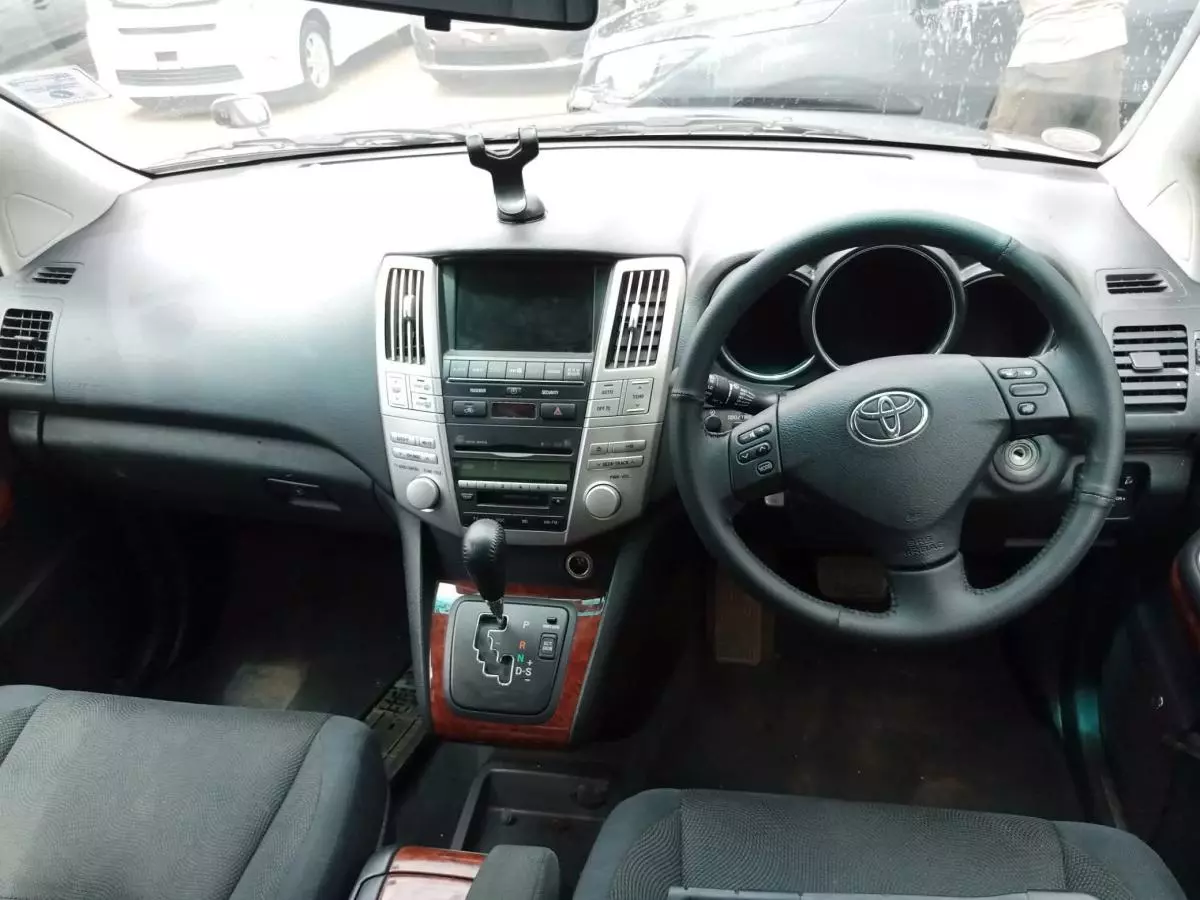 Toyota Harrier   - 2009