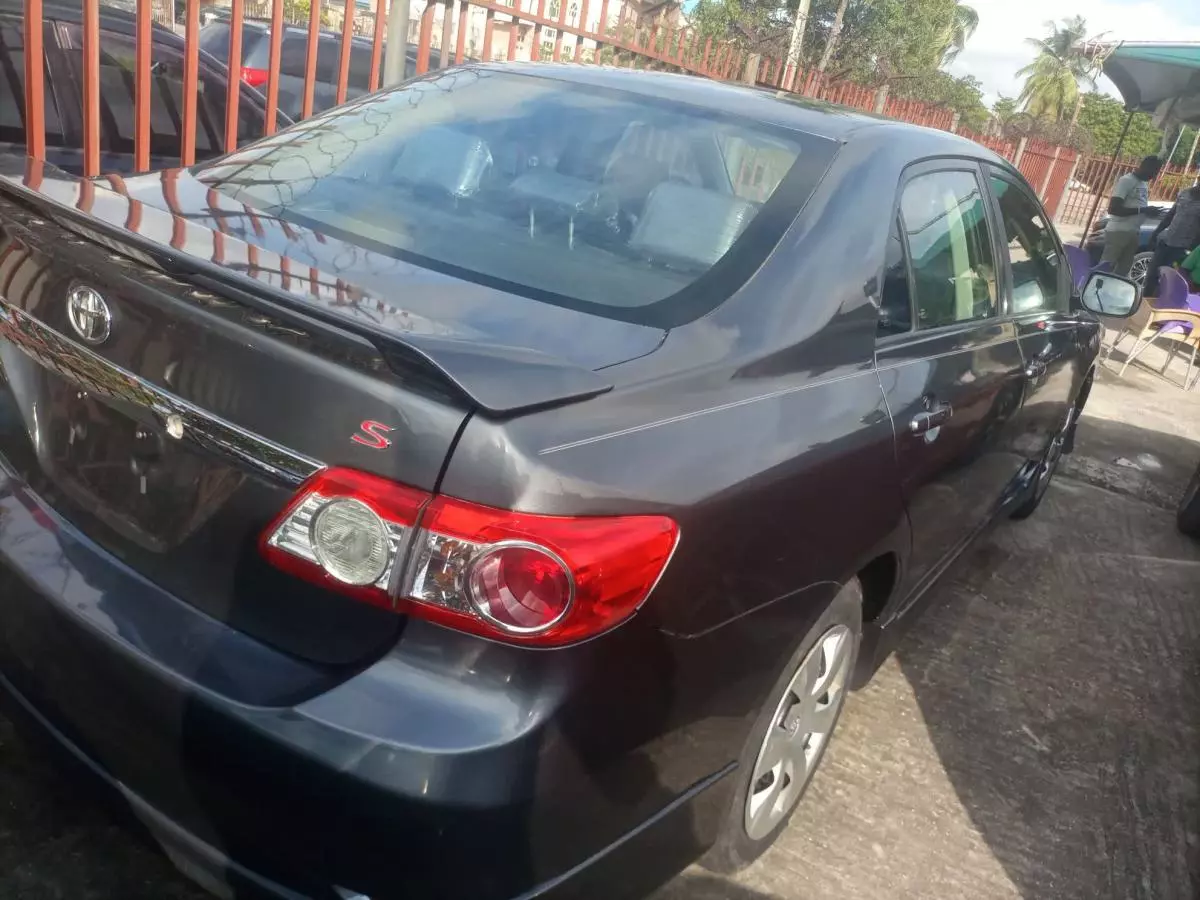 Toyota Corolla - 2011
