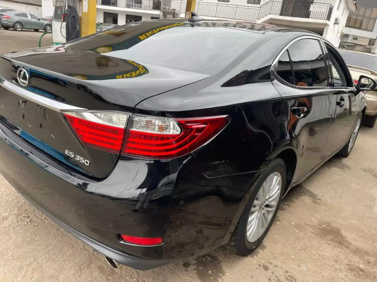 Lexus ES 350   - 2013