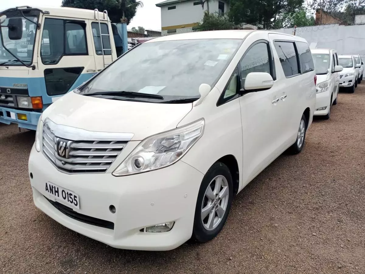 Toyota Alphard   - 2008