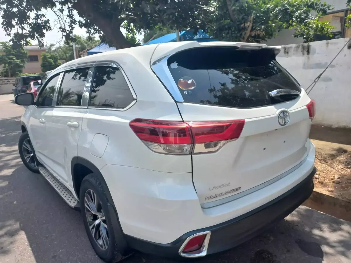 Toyota Highlander - 2017