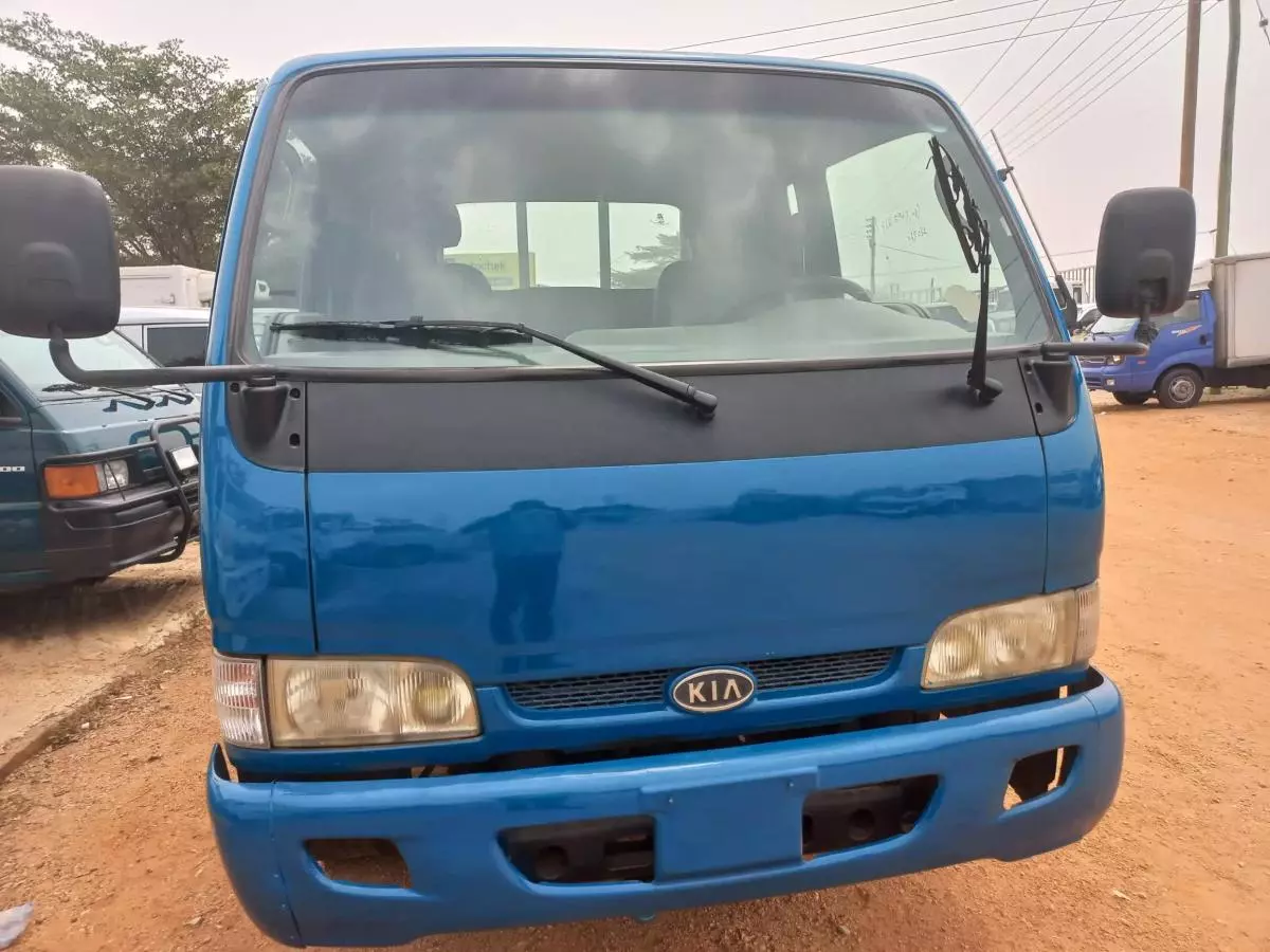 Kia Frontier - 2000