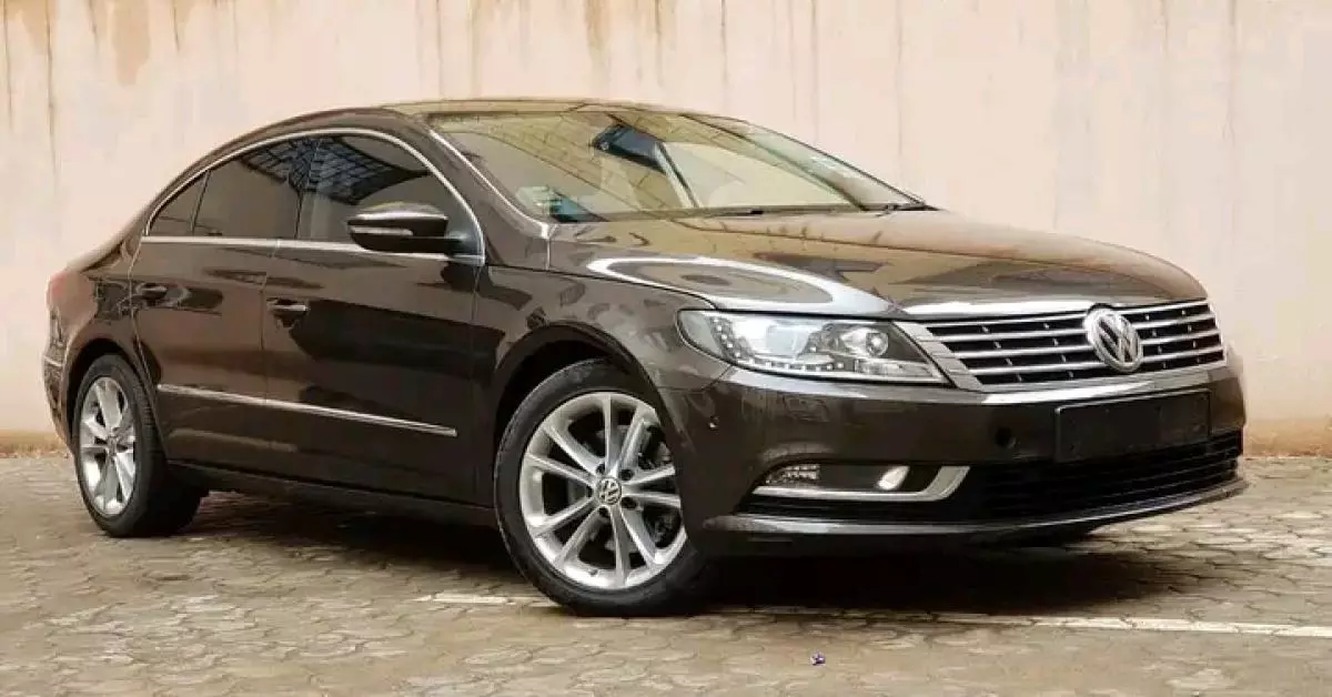 Volkswagen Passat   - 2016