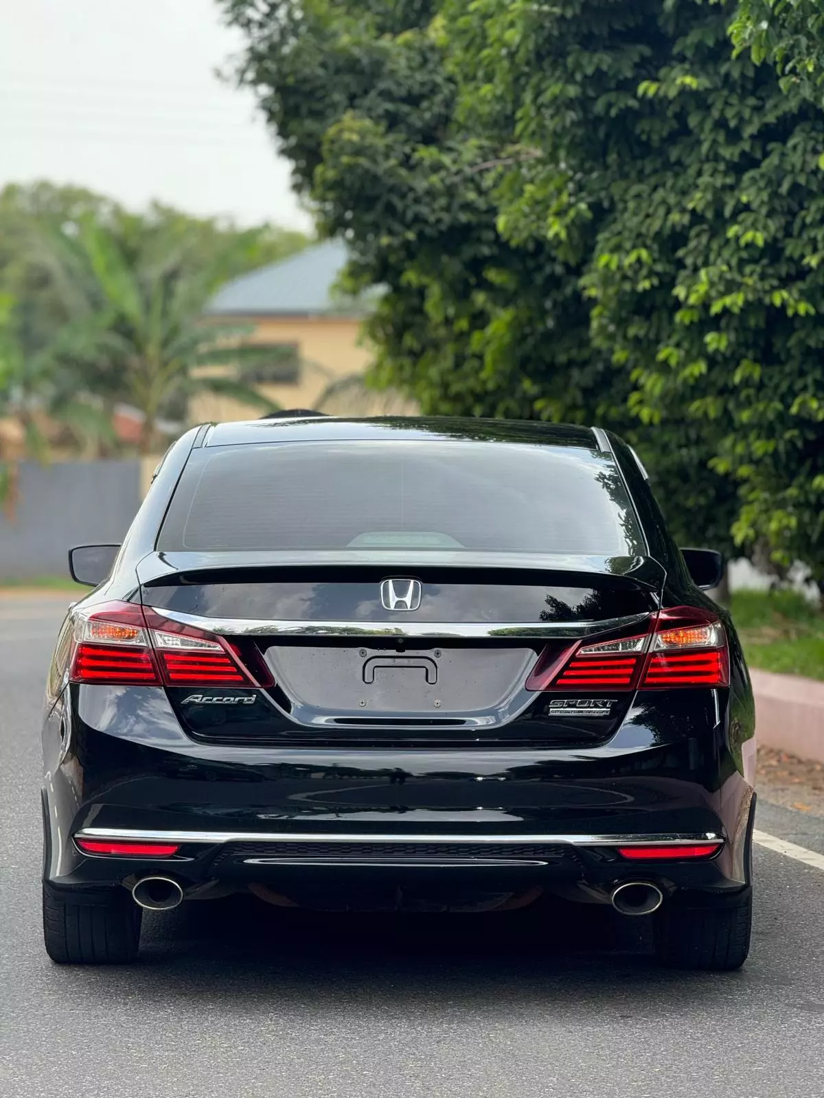 Honda Accord   - 2017