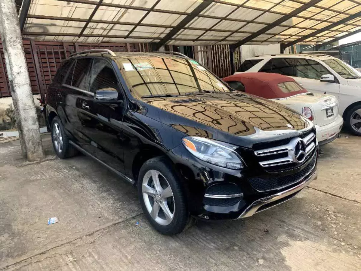 Mercedes-Benz GLE 350   - 2016